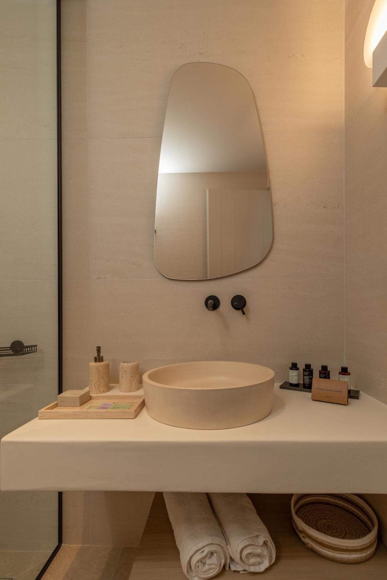 לאסי Topos Suites חדר תמונה
